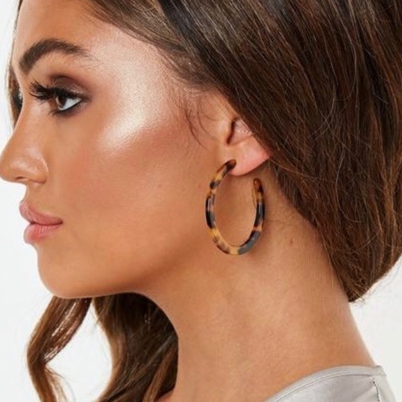 Tortoise Shell Hoop Earrings New With Tags NWT - Picture 1 of 2